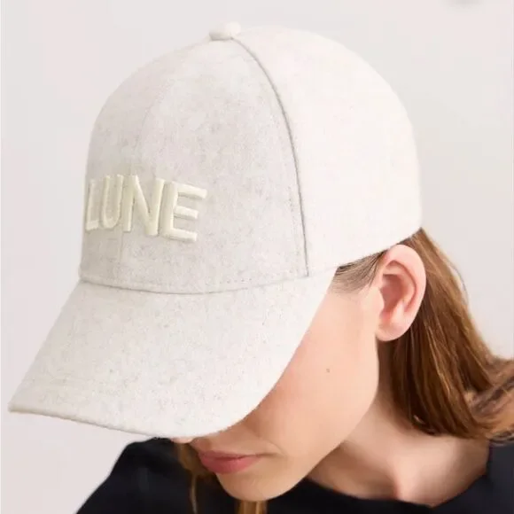 LUNE Davey Wool Logo Baseball Cap Dark Navy Blue New display picture 1